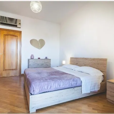 Ludo Будинок відпочинку Сорренто